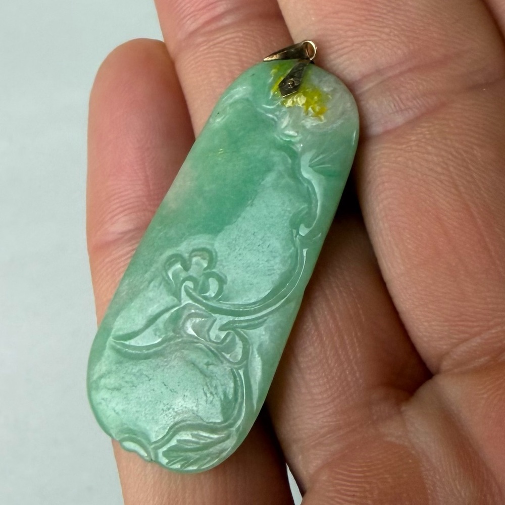 Vintage Jade Carved Pendant